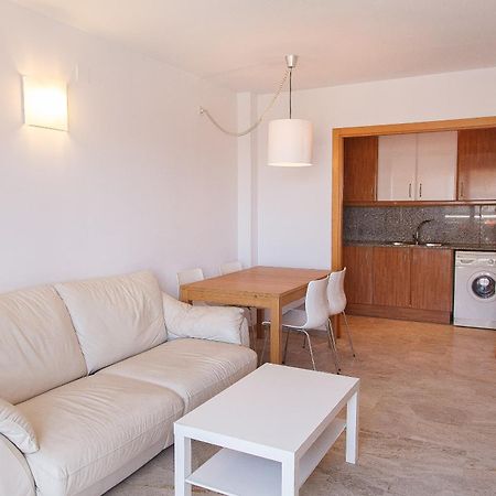 Uhc Ventura Park Apartments 살루 객실 사진