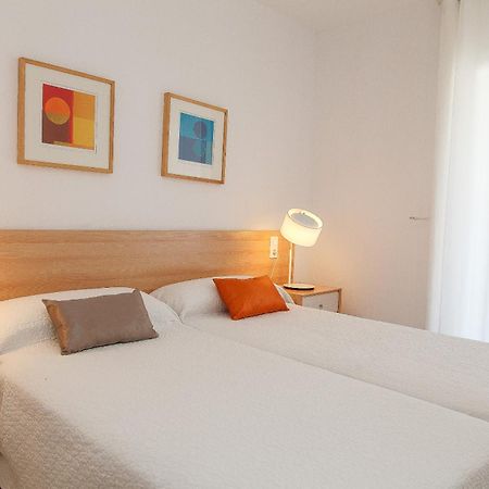 Uhc Ventura Park Apartments 살루 객실 사진