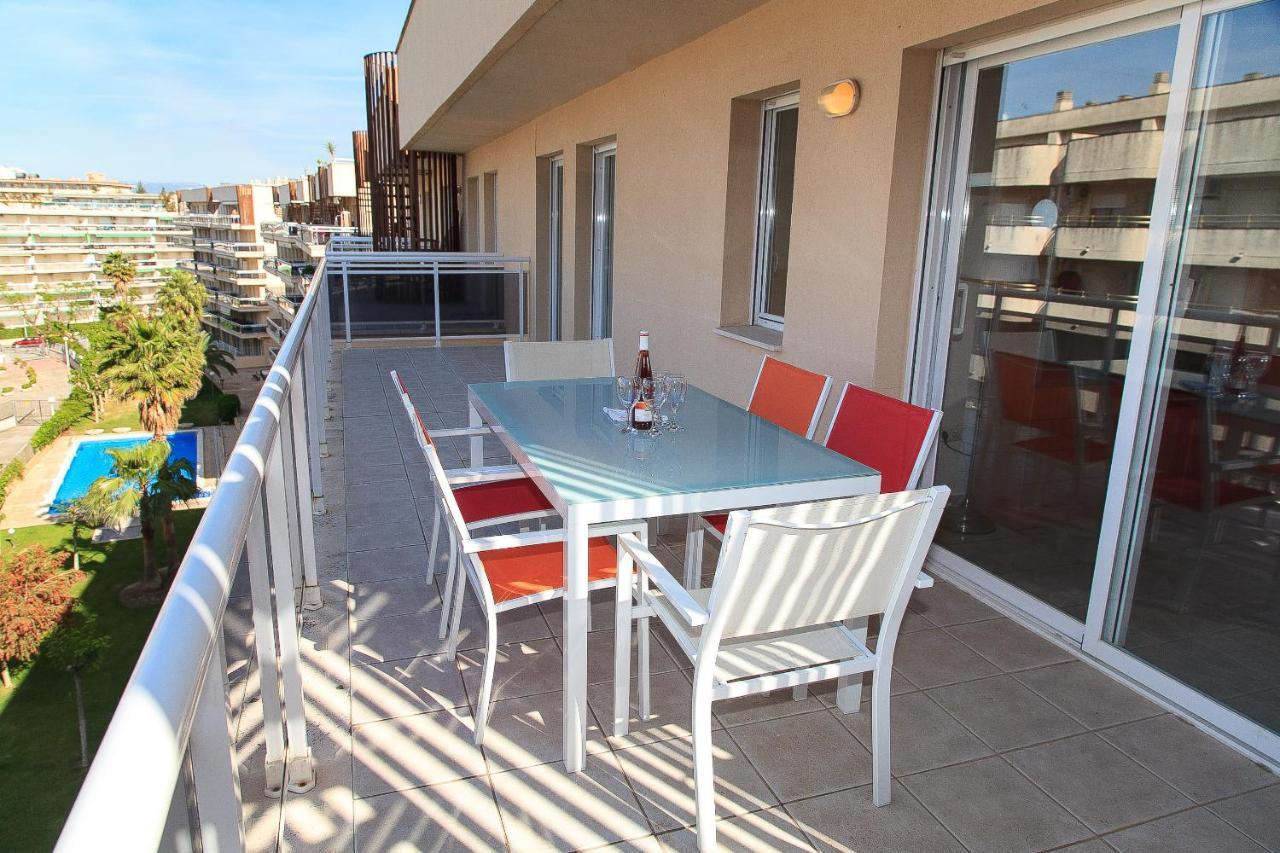 Uhc Ventura Park Apartments 살루 객실 사진