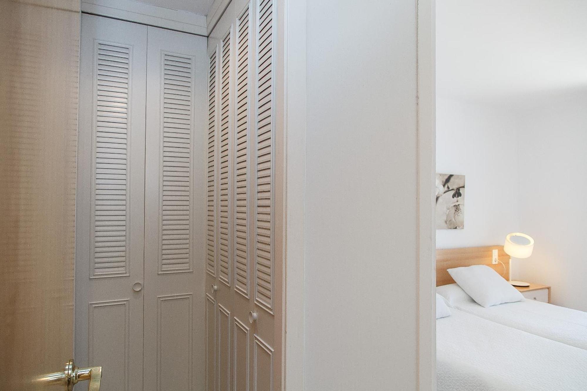 Uhc Ventura Park Apartments 살루 객실 사진